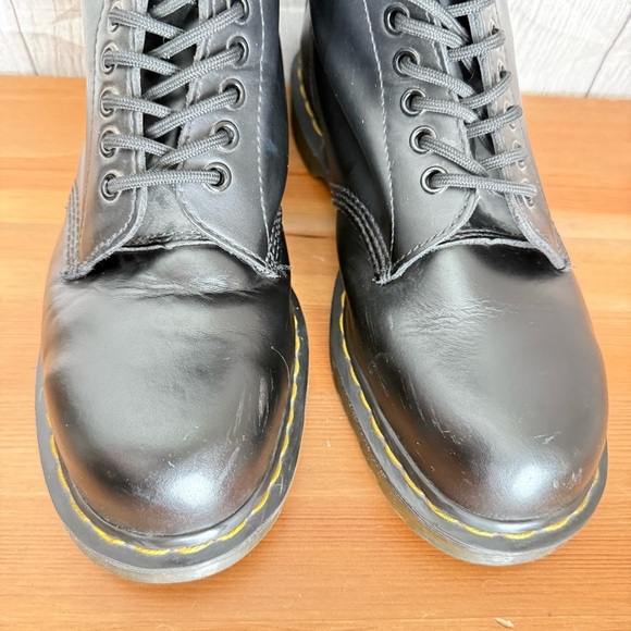 VINTAGE DR MARTENS 1942 20 Eye Tall Lace Up Black Leather Boots EU41 US L9 M8 - Picture 4 of 11
